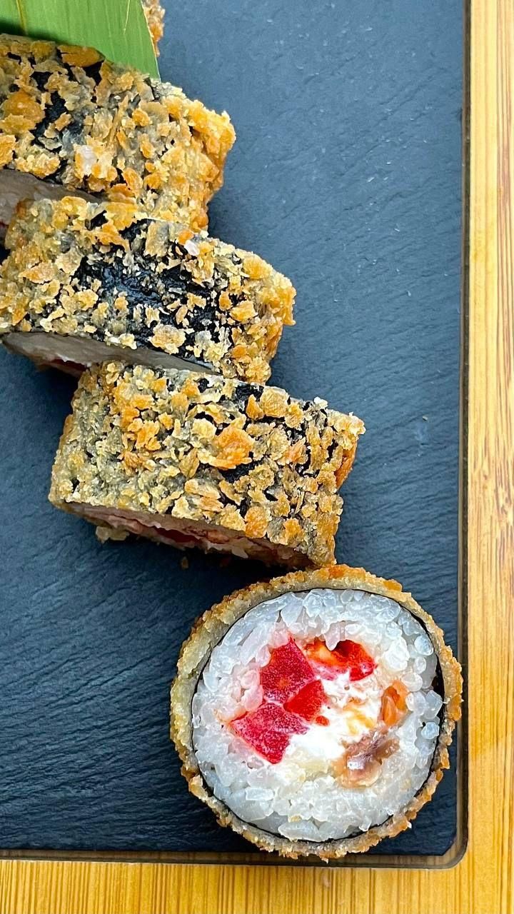 Жаренный с креветкой 