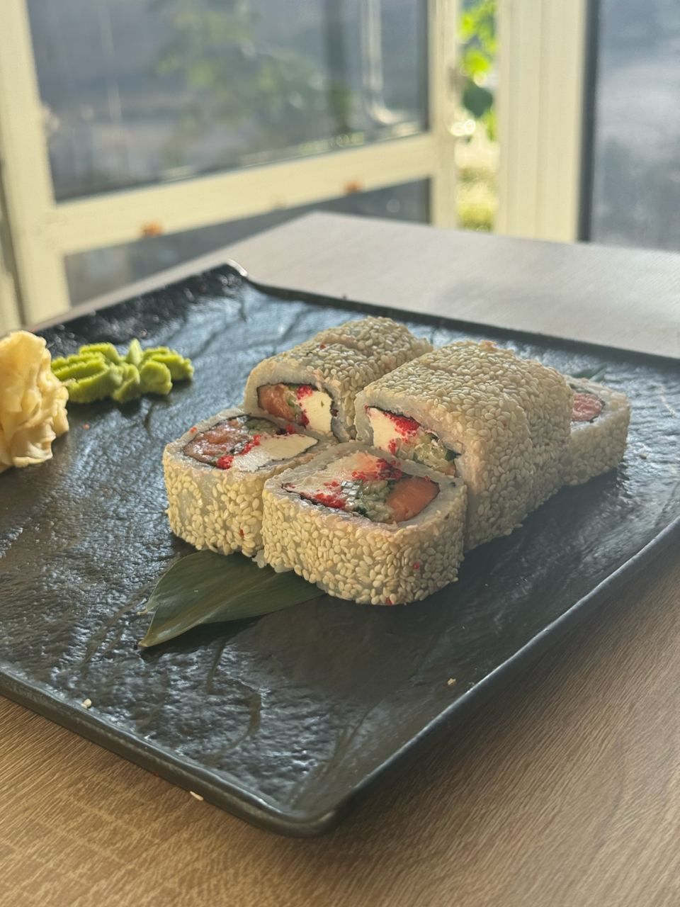 Сезам с лососем